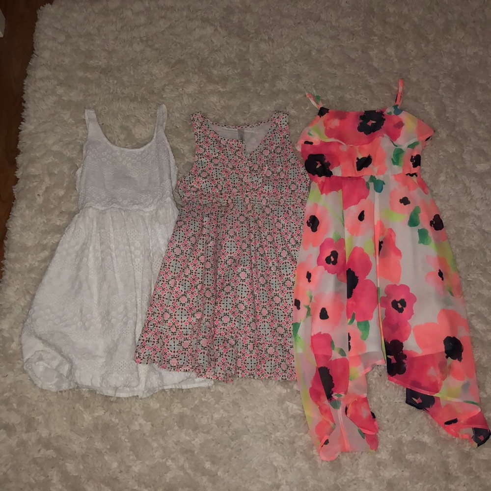 3 GIRLS DRESSES! SIZE 7-8 MEDIUM! FOR CHILDREN!